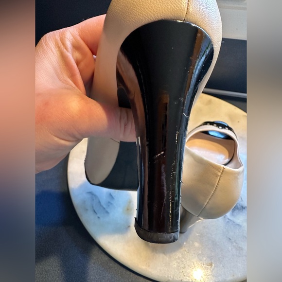 Franco Sarto Black & Cream Peep Toe Cone Thick High Heels SZ 6 Has few f… - Picture 11 of 13